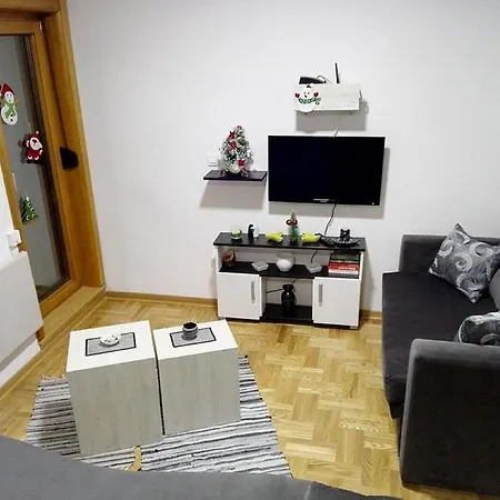 Jovana شقة زلاتيبور